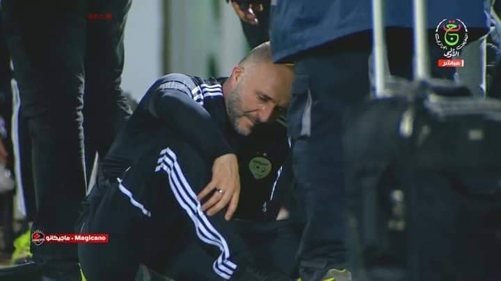 HichAbh's tweet photo. C'est grave wAllah ... Tout est devenu clair.
#الماتش_يتعاود 

#Algeria_and_Cameroon_match_unjust_Bring_us_back_the_match_Where_is_FIFA_
#نطالب_الفيفا_بإعادة_المباراة https://t.co/5gspgP6e3m