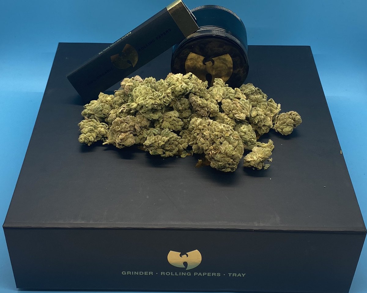 sthrnSTARshines's tweet photo. #GoodAM #WuTang #MedicalMarijuana #GorillaGrapes #Genesis112 https://t.co/gMhWvdTiTf