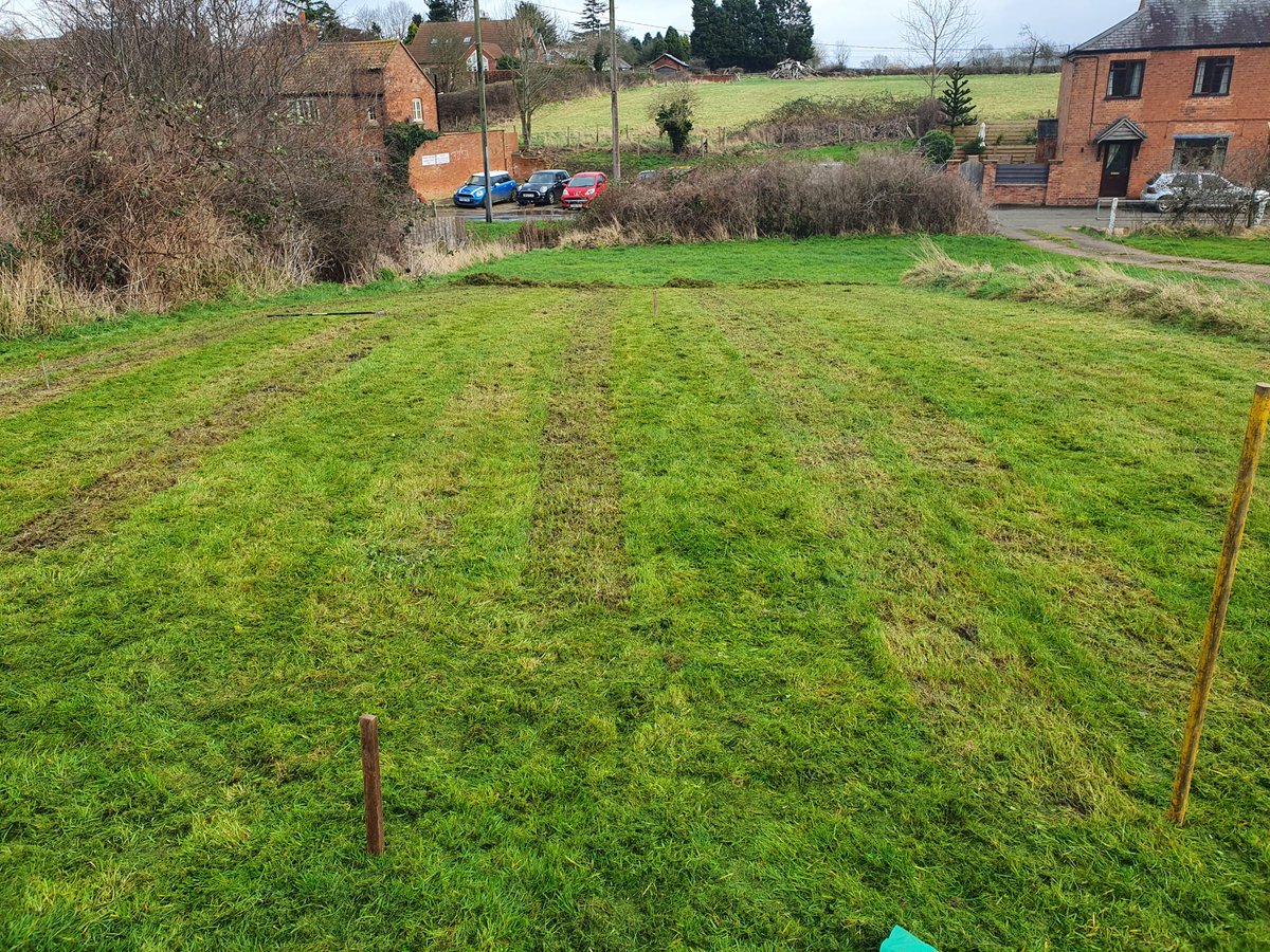 LawnscienceS's tweet photo. Introducing our testing patch! We've applied strips of fertiliser and also left strips untreated so that we can monitor the difference.
You should be able to see clearly defined greener strips.

📲 01780 764448
https://t.co/Ld6Yy2TgJH

#rutland #oakham #lincolnshire #stamforduk https://t.co/FeKn2WM5Th