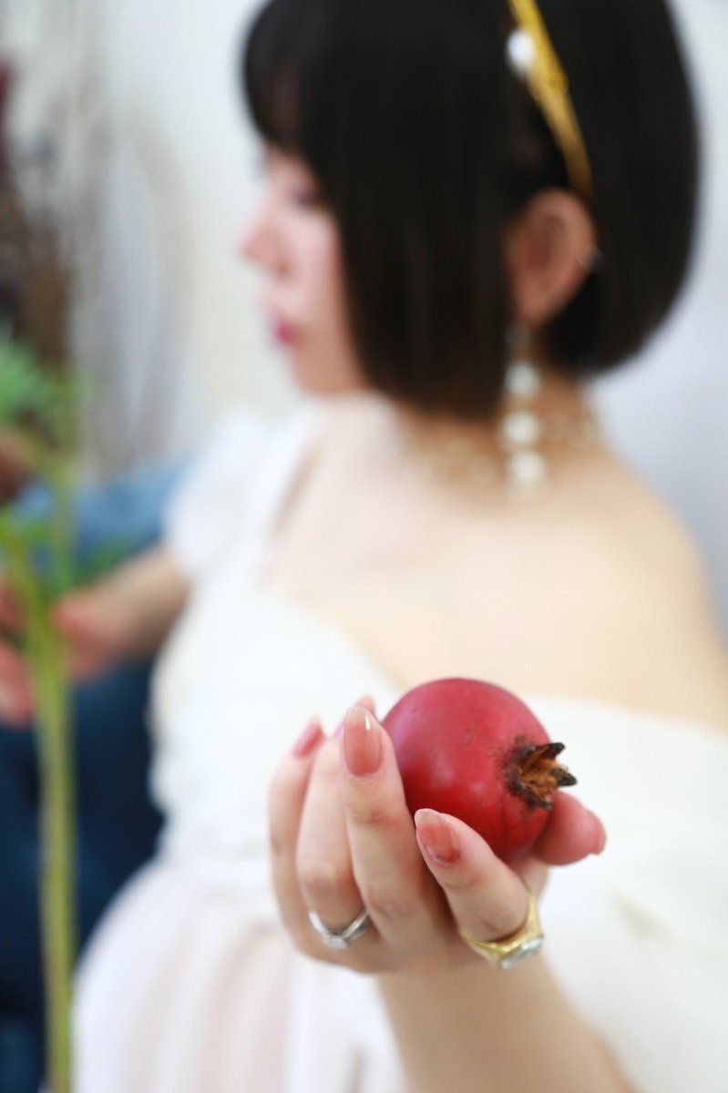ojo_148's tweet photo. せっかくなので生まれる前に撮影してもろたのも載せちゃお
タロットの女帝をイメージしたマタニティフォト💎

撮影は結希ちゃん💙
@yu0x0makiria https://t.co/ok2wKAWyXM