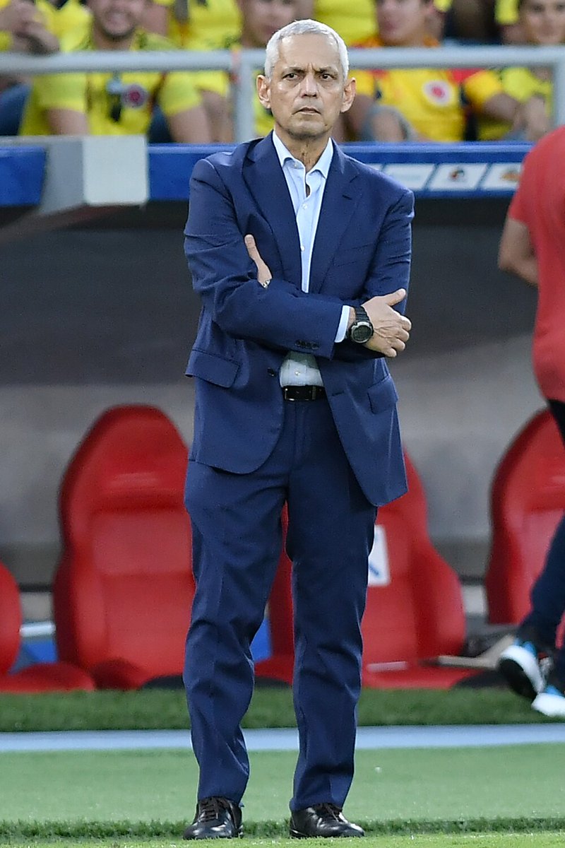 TodoDeportesCol's tweet photo. Reinaldo Rueda ya no es más el técnico de 🇨🇴. Existe una cláusula en la que decía que en caso de quedar eliminado del Mundial, debía dejar inmediatamente el equipo y no hay que pagar indemnización. https://t.co/FK8grMZFE8