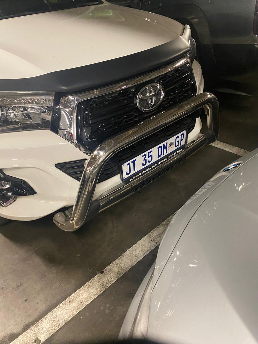 Mbatha10's tweet photo. Please help this Bakkie was stolen outside department of energy in Pretoria 40mins ago. https://t.co/DXakNl3ODq