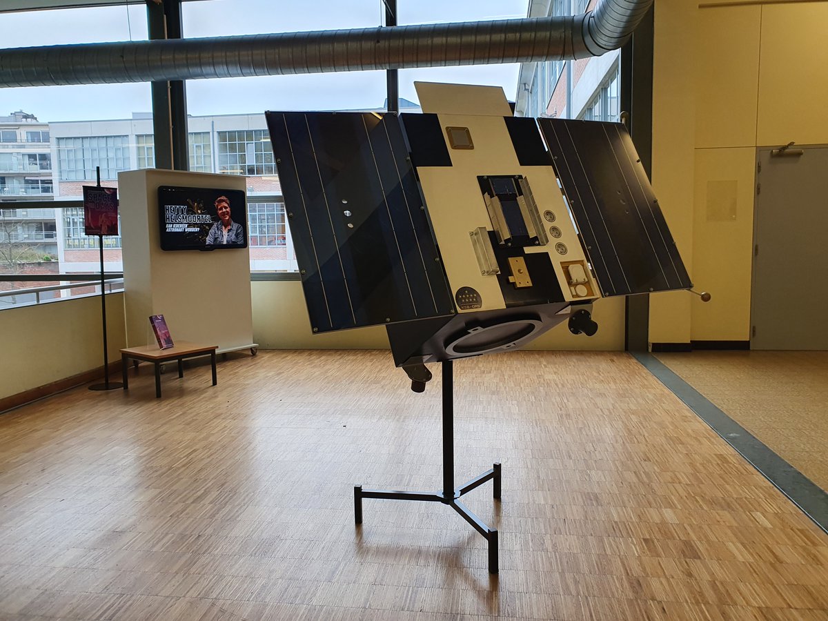 ORB_KSB's tweet photo. In the Leuven Library (rijschoolstraat 4 3000 LEUVEN) several of our scale models are on display. They will remain there until 15 April 2022. Do not hesitate to come and see them! #PROBA2 @LaraExoMars @EuiTelescope https://t.co/OUio17V0sl