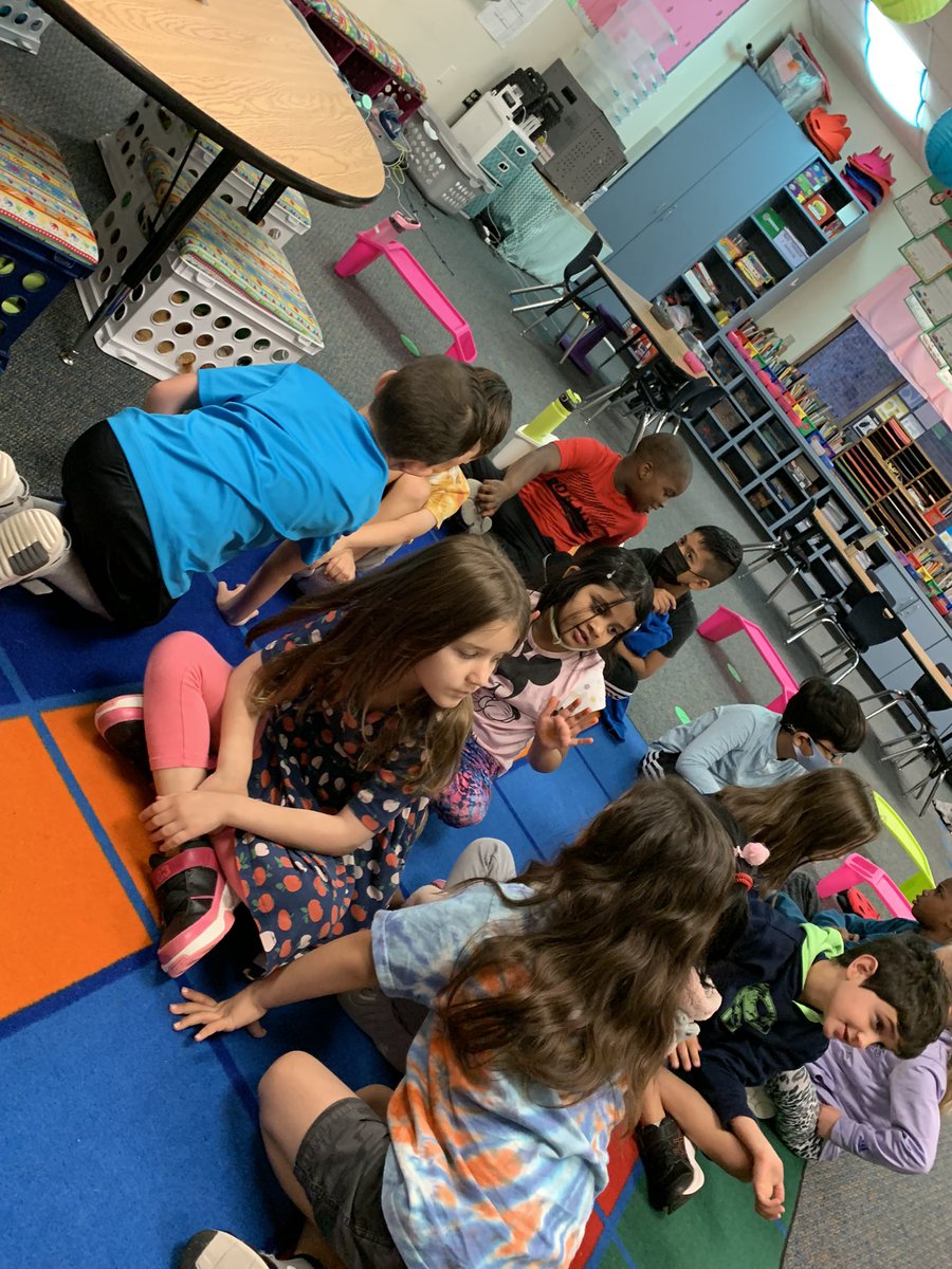 joblingsjrs's tweet photo. During math this morning we used the #QSSSA structure to review the 3 types of measurement! We used the sentence stem “The measurement we would use is….” And the #namewheel to pick who got to answer aloud! #AllenMarchMadness @MrMcDaniel13 @juliewricketts @dsx66 https://t.co/obytcGUVQB