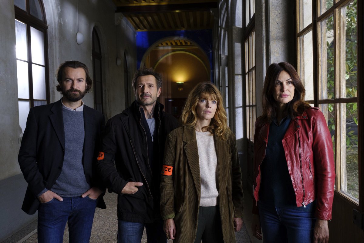 ⏰ Tic-tac, tic-tac... ⏰
Plus que quelques jours avant de retrouver un nouvel épisode inédit de Cassandre avec notre team préférée ! 🎉❤️ 

➡️RDV samedi soir à 21h05 sur France 3