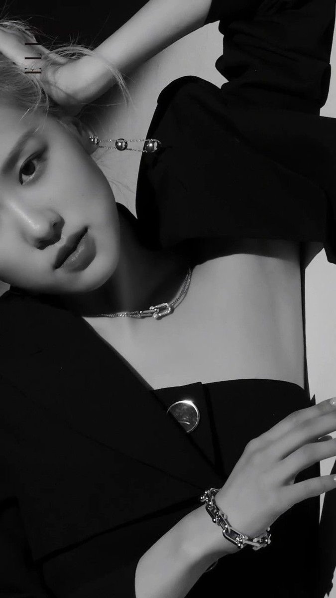 RalNatural's tweet photo. Cày OTG và Gone nào fansé uiiiii 
WE LOVE YOU ROSÉ 💕🌹🥰
#rosé https://t.co/sK7hmSWjES
