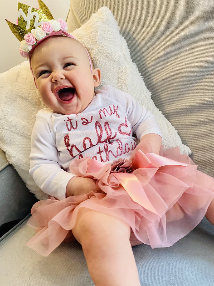 Happy half-birthday to our wee Molly… Can’t believe she’s 6 months old today… 🥳🎉🎊🎂❤️ #MollyJean @LeanneMcQueen1 @MollyMcQueen