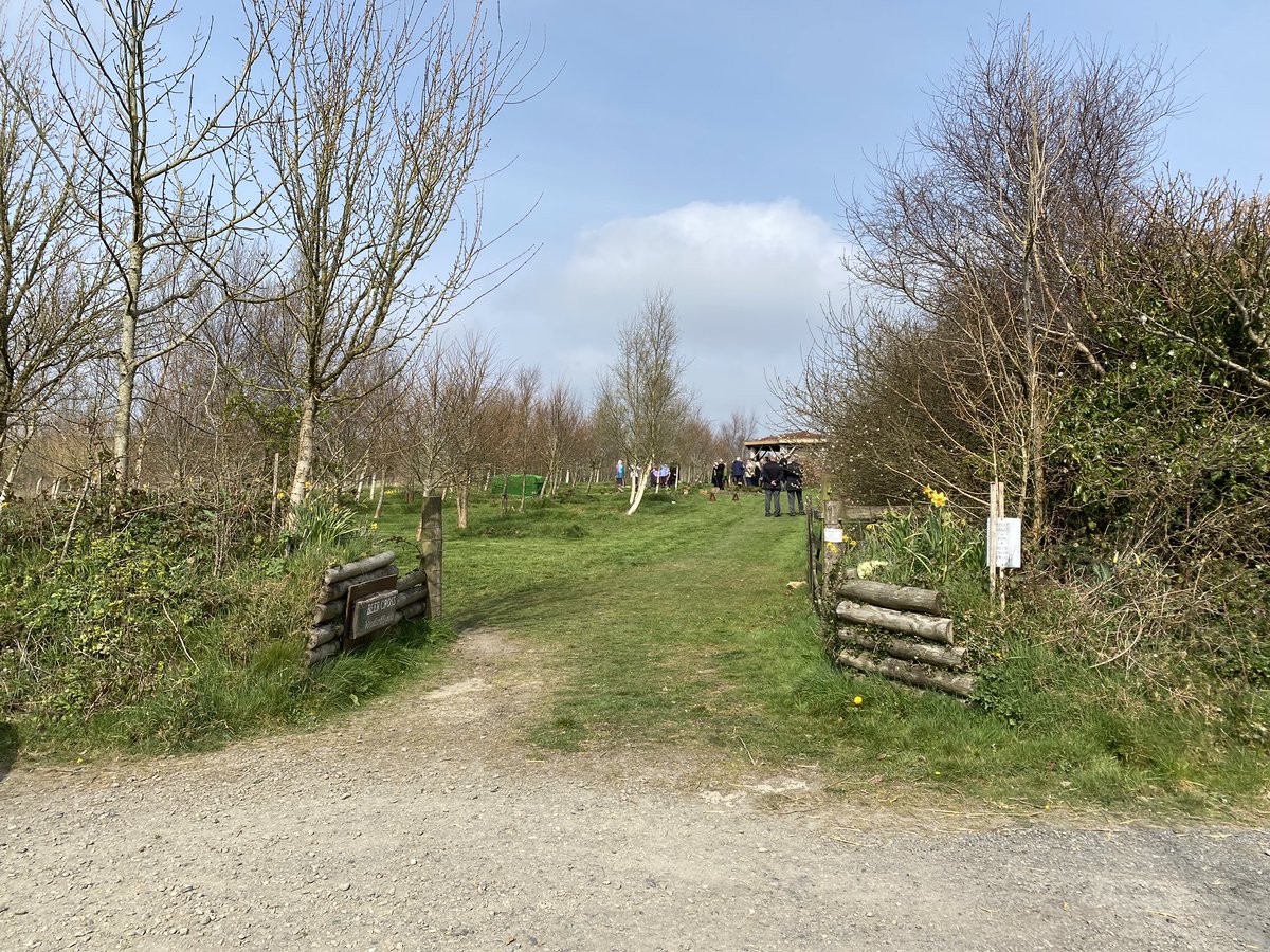 And the sun shines, with Morris Dancing too!!