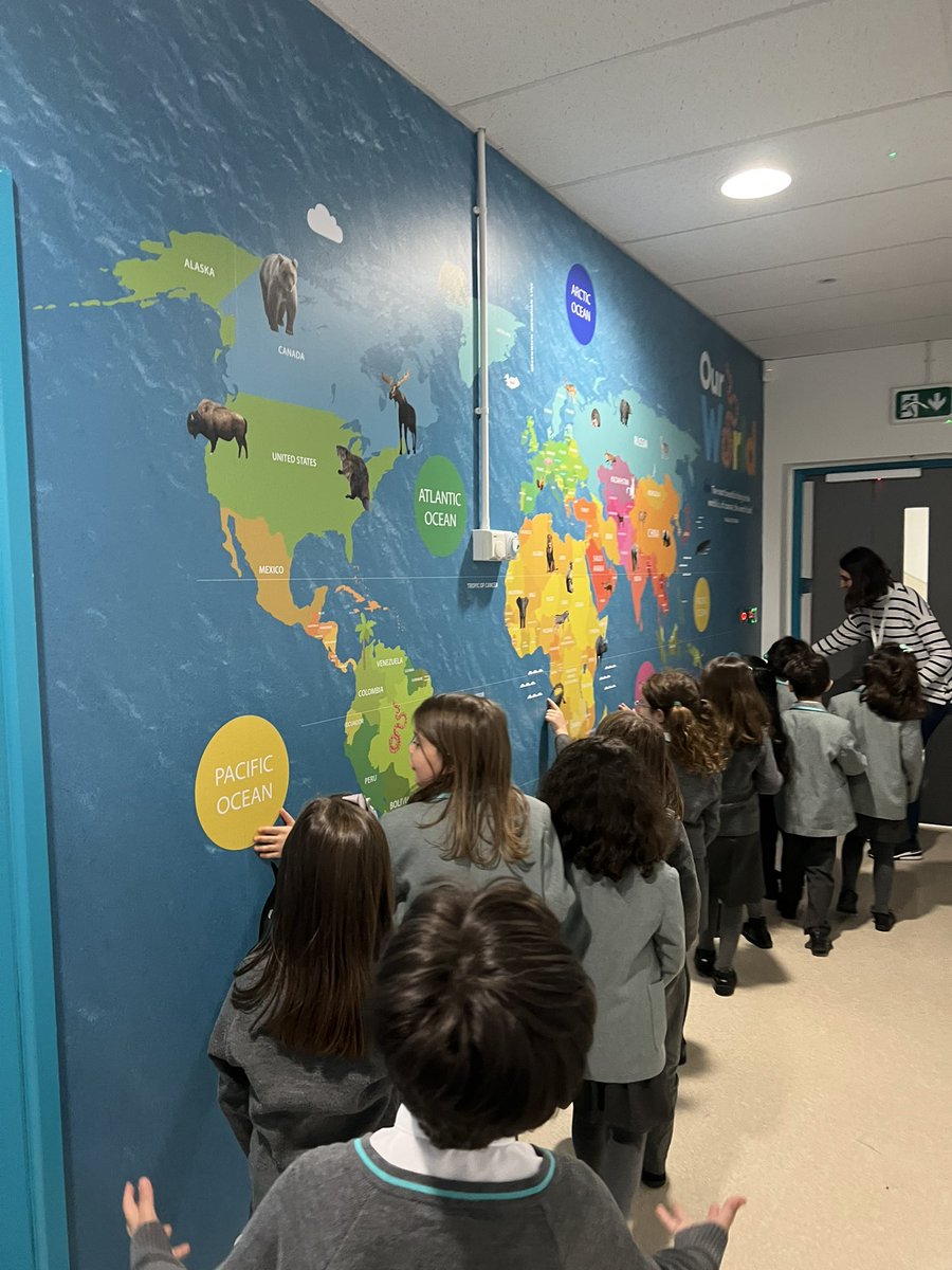 APSofL's tweet photo. At Apsol, we consider the impact each part of the school has on learning. We believe in immersive environments where children can explore, dream and discover. Our corridors have become teaching spaces, rich in knowledge, facts and wallart that generate curiosity and enthusiasm. https://t.co/VPoMk8xeES