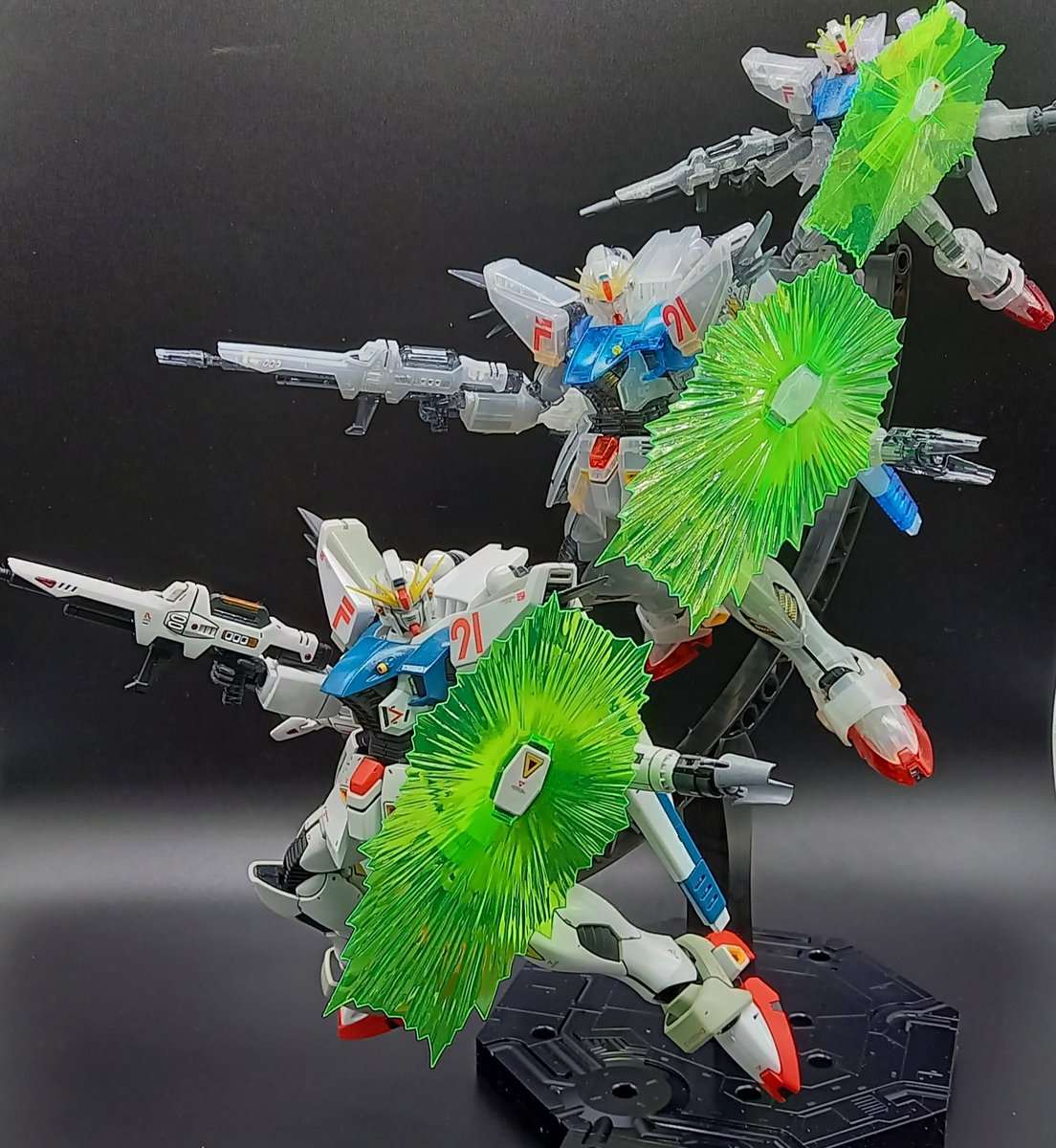 modeler_papy's tweet photo. 質量をもった残像～(о´∀`о)
#ガンプラ好きと繋がりたい 
#ガンプラの画像を貼るとRTされると聞いて https://t.co/Sos7R5nkMP