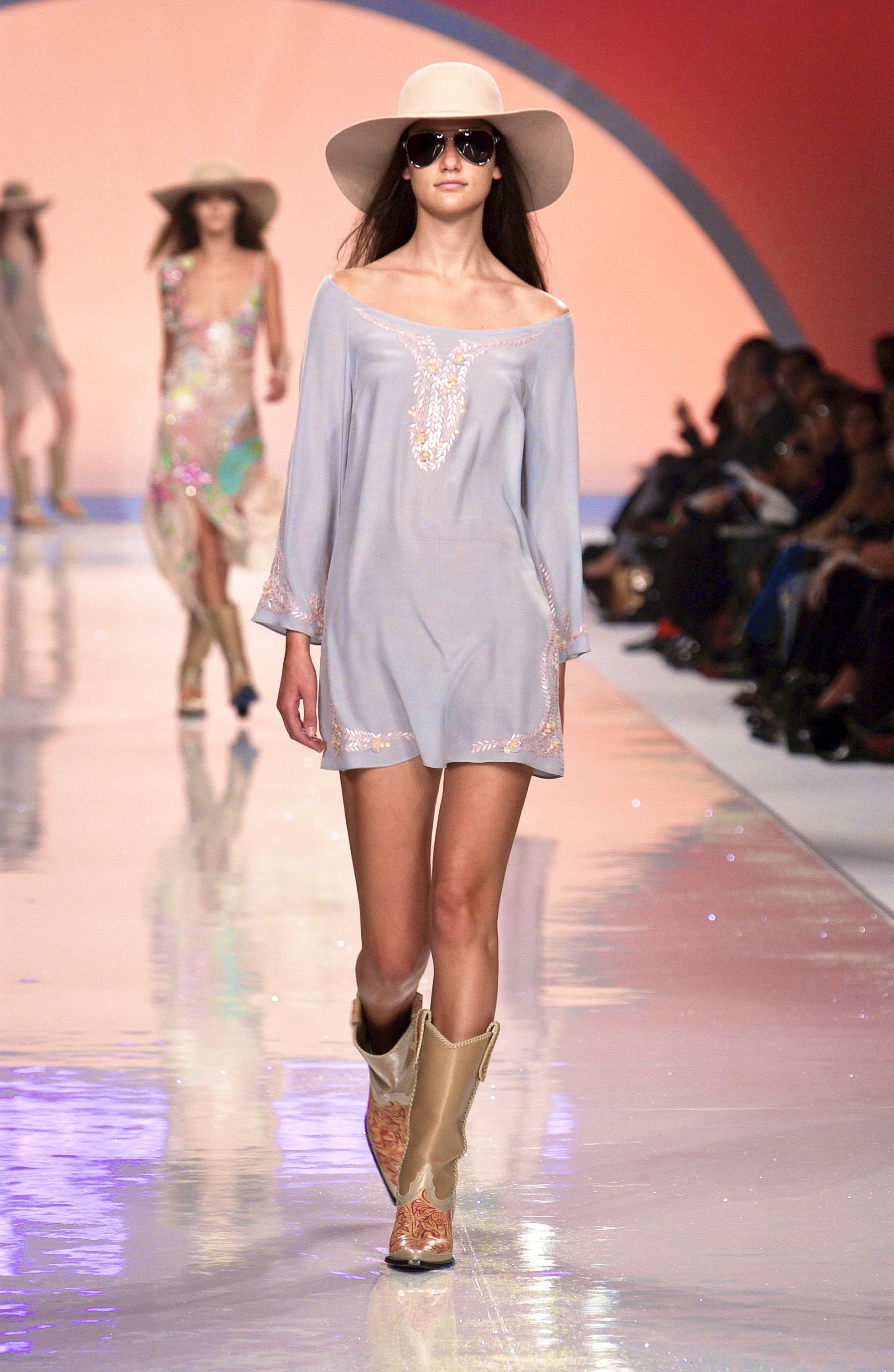 Blumarine ANNA MOLINARIブルマリン♪アンサンブル Blumarine ANNA MOLINARIブルマリン♪アンサンブル