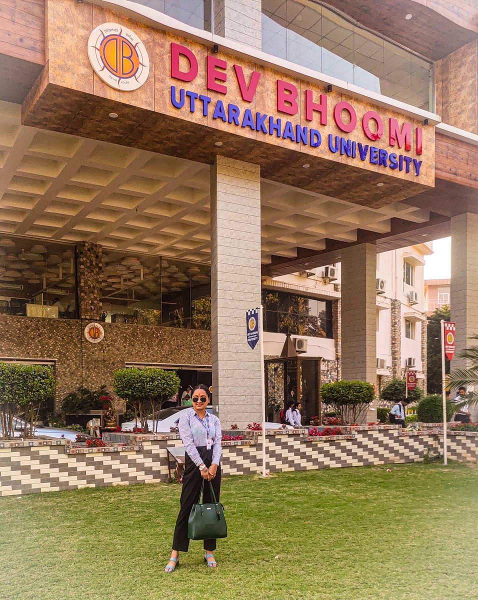 AkritiNegi10's tweet photo. Happy Wednesday ✨🧿 
My workplace my second home and I can proudly say that I am a part of @dbuudehradun https://t.co/otihPJ4wRl