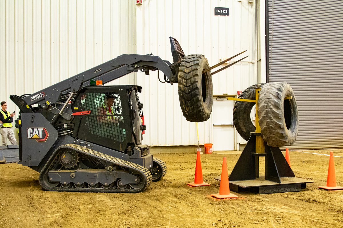 AltorferCat's tweet image. #OperatorChallenge🏆 #AltorferInAction

See the full album at: bit.ly/35reOna