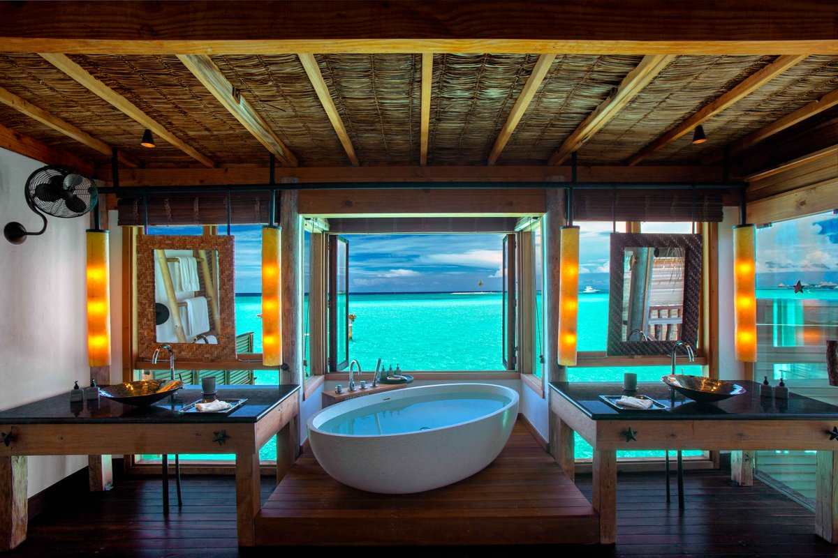 LinaraTravel's tweet photo. Another bathroom to add to your home reno Pinterest board, we’re not sure how easy the views of the Indian Ocean are to install..definitely worth giving it a test run at @GiliLankanfushi first. https://t.co/uSHWPb4VpM