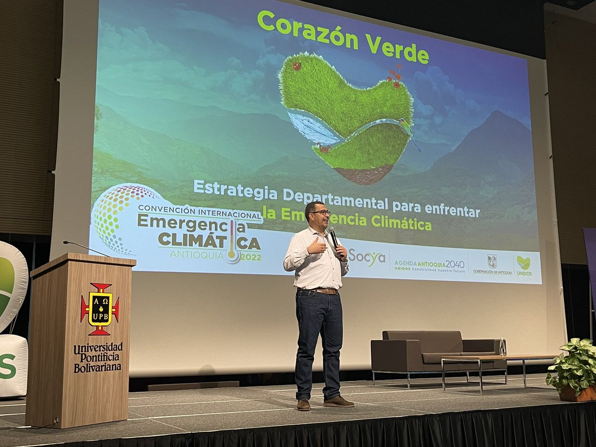 Claudia_GarciaL's tweet photo. Iniciamos el camino hacia la convención internacional de #EmergenciaClimática, hoy en el primer Foro hablamos de Economía Circular y regeneración para aportar al futuro de nuestro Departamento. @Ambiente_Ant https://t.co/Dt2htFZAqF