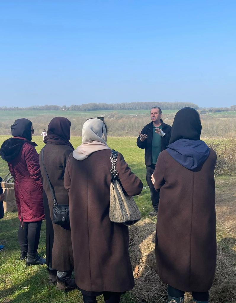 LajnaUK's tweet photo. #Ahmadiyya Muslim women from @LajnaEast planted 400 trees as they continued with the campaign to plant
 100,000 trees in 🇬🇧 to mark #100Years of Lajna Ima'illah. https://t.co/sTy6YPZQ9F