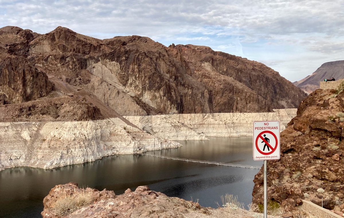 Land_Desk's tweet photo. A visit to Hoover Dam: Climate change and growing water demand push a monument to human ingenuity—and arrogance--toward obsolescence 
https://t.co/aC9XuAGr88 https://t.co/Ngc0vx4SqN
