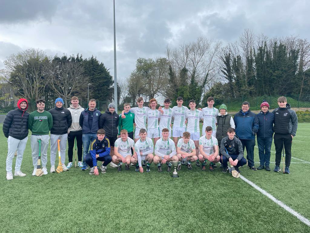 DCUDocEirGAA's tweet photo. Well done to @StPetersWexford who won the Jack Pettit schools blitz today captained by @faytheharriers man Luke Murphy. Great to have so many @DCUDocEirGAA members who were @StPetersWexford students out supporting. Thanks to David Pettit for presenting cup https://t.co/GUZd2aPMon