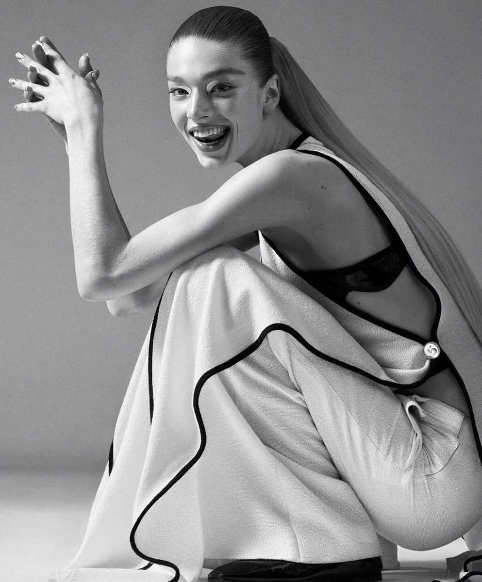 highendhomo's tweet photo. hunter schafer by ethan james green for vanity fair, 2021 https://t.co/BFuh2f3Msv