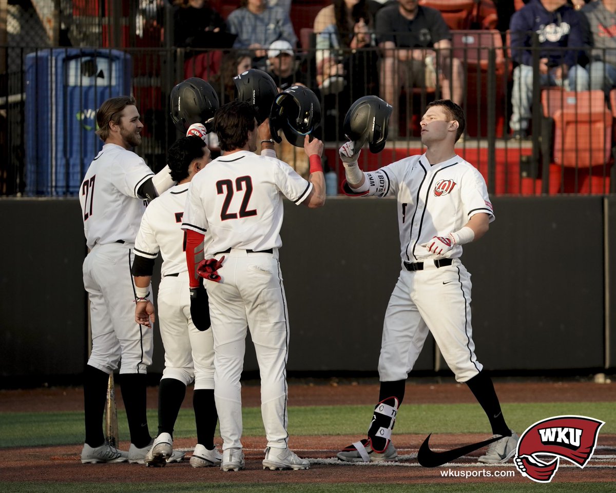 R_Photography1's tweet photo. @WKU_Baseball squared off against the #5 Louisville Cardinals on March 29, 2022 at WKU Nick Denes Field in Bowling Green, KY
#cusa #wkuhilltoppers #wkubaseball #collegebaseballwku #gotopsgo #gobigred #topsontop https://t.co/iDpvOw2KKj