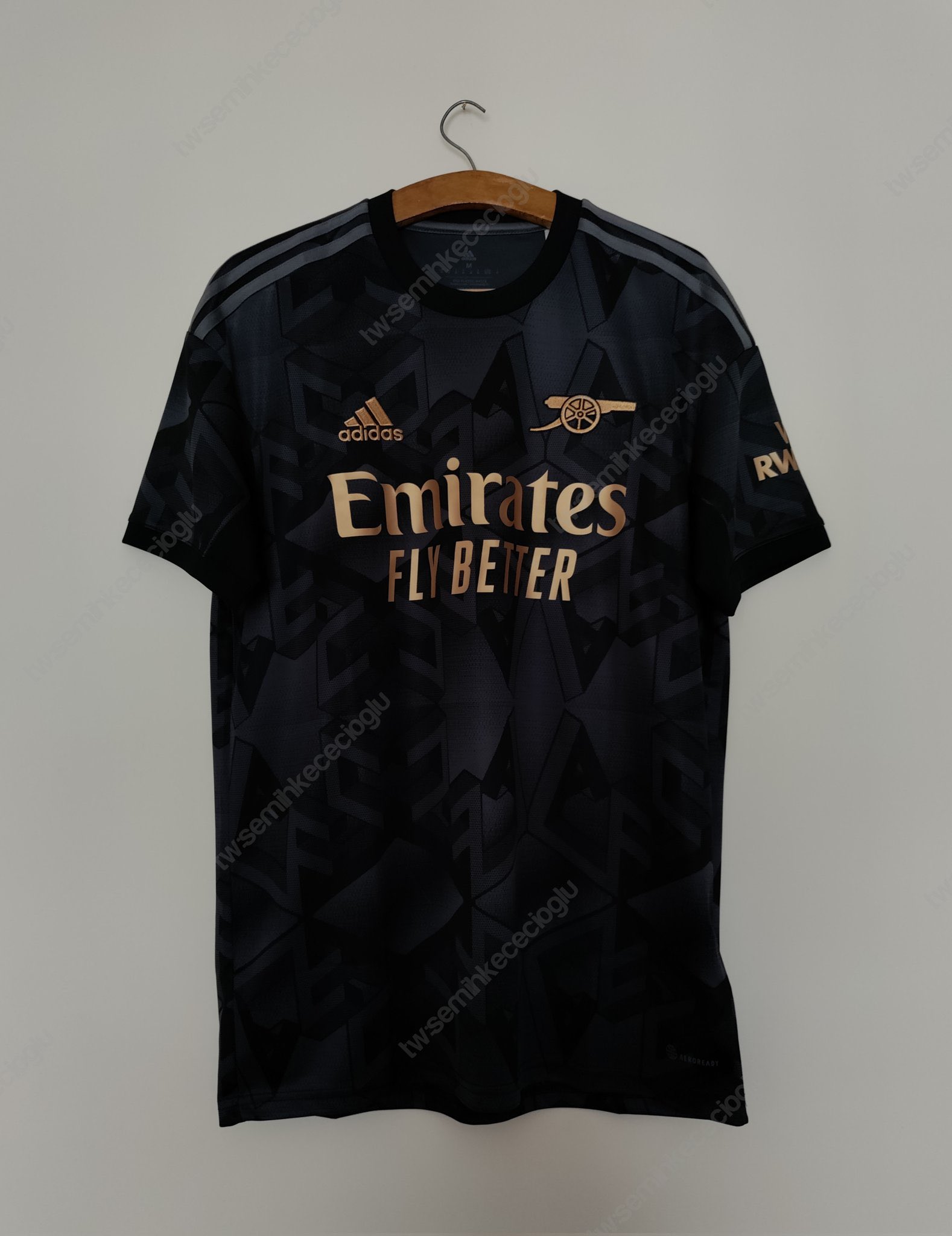 Arsenal leaked hotsell 3rd kit