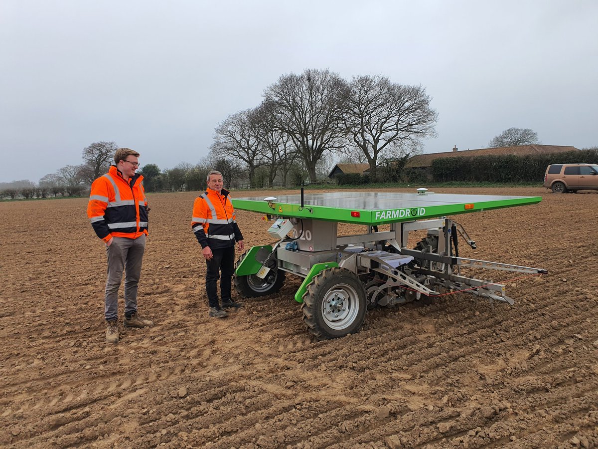 The future is now! Farmdroid drilling and soon to be weeding organic onions <a href="/HomeFarmNacton/">Home Farm (Nacton)</a>. Big tick in the box for the green agenda??