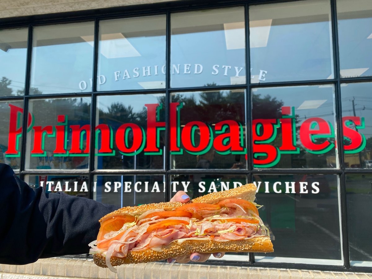 PrimoHoagies's tweet photo. Keeping it classic๐
#makeitprimo #primoperfectwednesday #2dollarsoff #primoperks #primohoagies #hoagienation #hoagielover #hoagie #foodie #phillyfoodie https://t.co/bapYGxnQHo