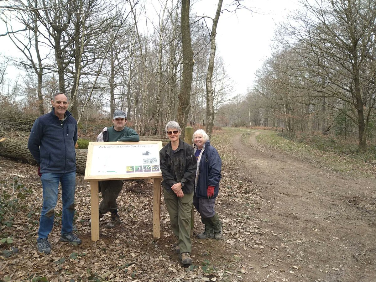 WyreCLT's tweet photo. Our volunteers have been helping us install a set of interpretation panels this week, as part of our Greener Recovery Challenge Fund project with the @WoodlandTrust. The panels were designed and printed by @ShelleySignsLtd and mounted on oak frames made by our woodwork volunteers https://t.co/LGQgN3AVWi