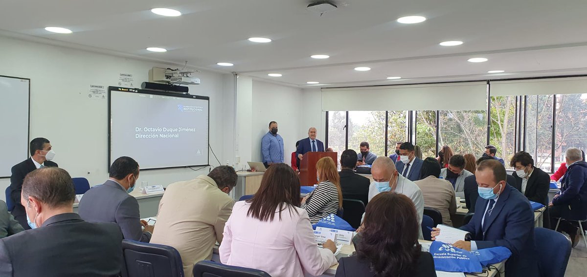 ESAPOficial's tweet photo. 🇨🇴 Hoy bajo el liderazgo del Director Nacional de la ESAP,  Octavio Duque y desde la sede central en Bogotá, se instala la Jornada de Planeación Estratégica Institucional - Cierre Vigencia 2021 y Lineamientos de Apertura 2022 junto a los Directores Territoriales a nivel Nacional. https://t.co/fsflgR5rWH