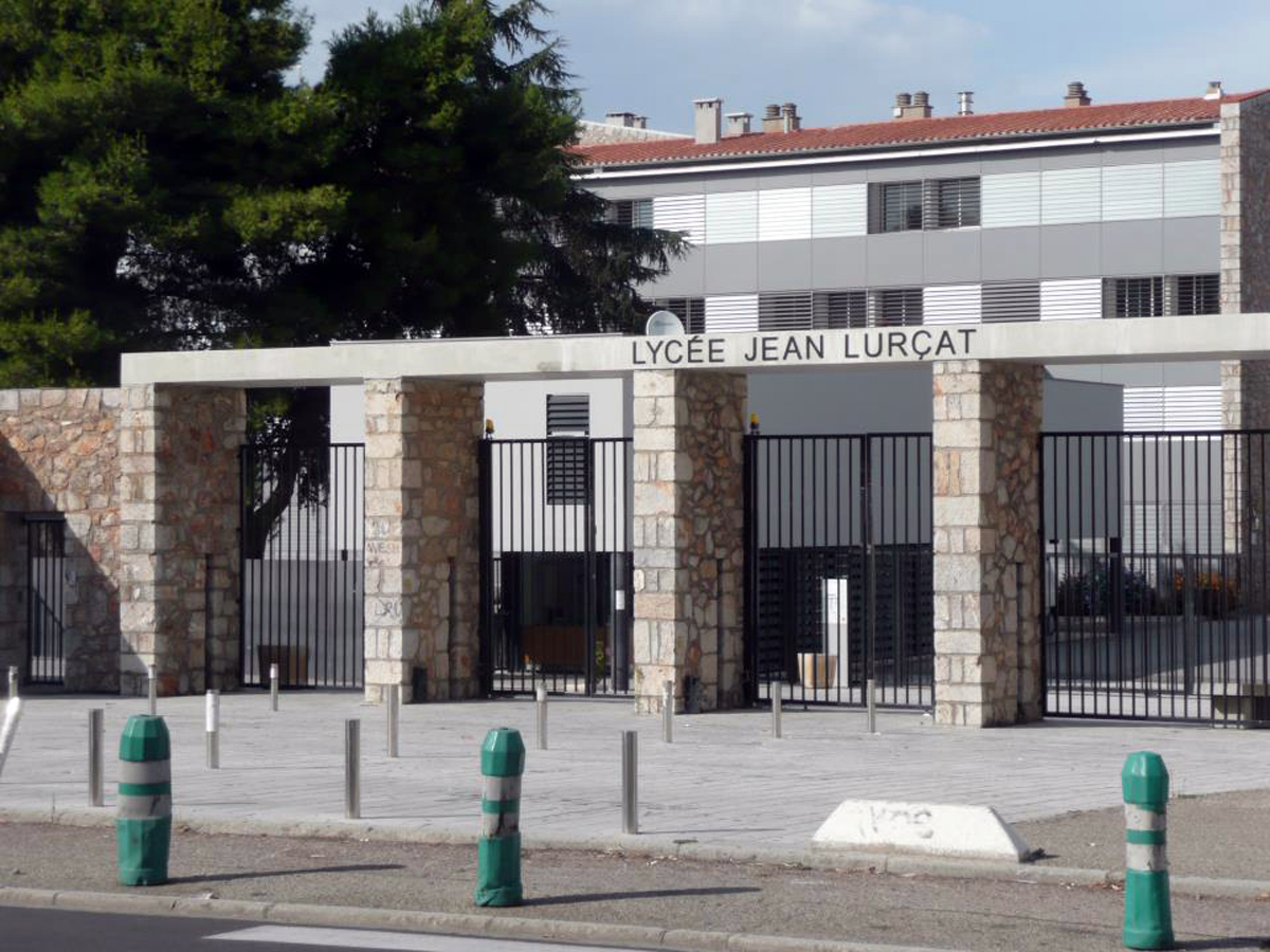 laclauinfo's tweet photo. .Un prof gay du lycée Lurçat de Perpignan victime d’omerta #homophonie #transphobie #gay #perpignan #educationnationale https://t.co/TGvqd8HCDC https://t.co/Enz4ovh5TB