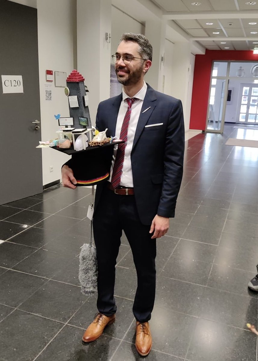 spin_TUDa's tweet photo. It is time to celebrate. Twice! Congrats to  @aidmar_wainakh @nikanta0  the latest SPIN doctors. Both defended their theses with great success last week. Now go out and use your license to apply science! https://t.co/83CfzfOKC3
