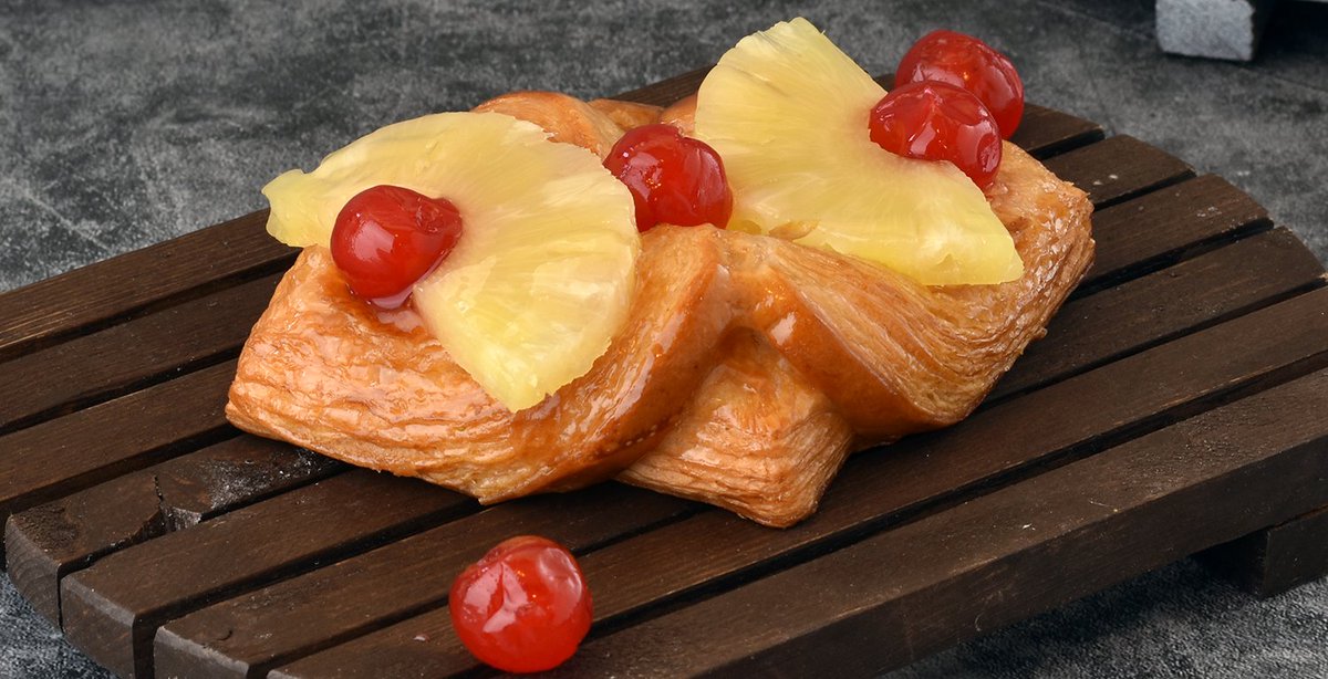 BakerLand_KSA's tweet photo. يا زين القهوة مع الدانيش 😉

#بايدايز #piedays https://t.co/jTisB9aFew