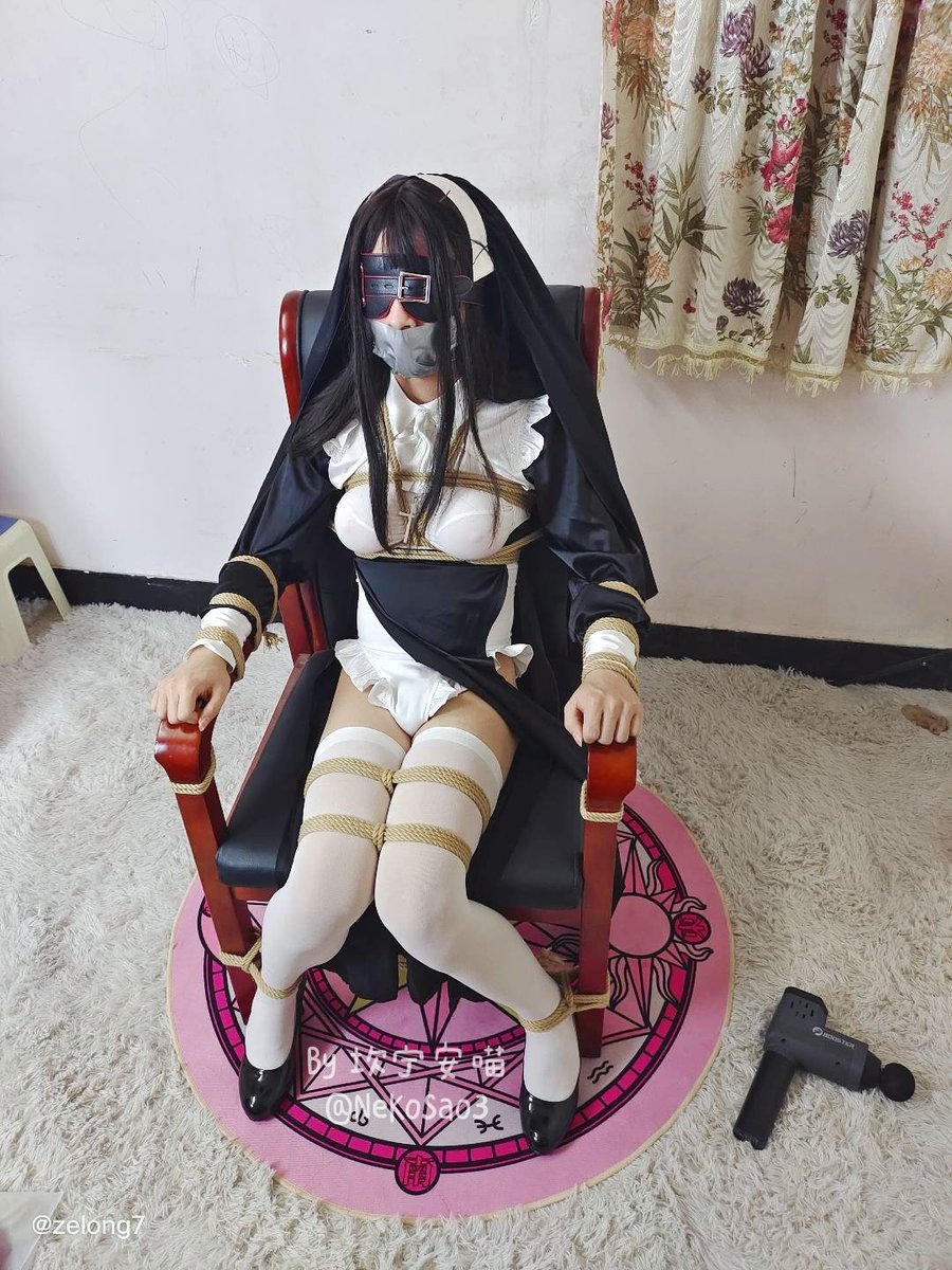 被异教徒掳走囚禁起来的修女. jpg

缚&amp;摄: <a href="/zelong7/">咕咕</a>