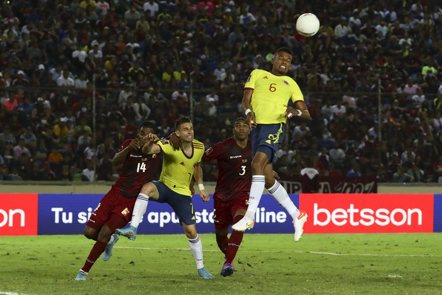 SoyNuevaPrensa's tweet photo. #Colombia #Sucumbió en su #Aspiración ante una gran #Afición #Guayanesa - https://t.co/8tJp7trlBC

#SoyNuevaPrensa #Sucumbió #Deportes #Featured #Fútbol https://t.co/ey1YFlQmnA