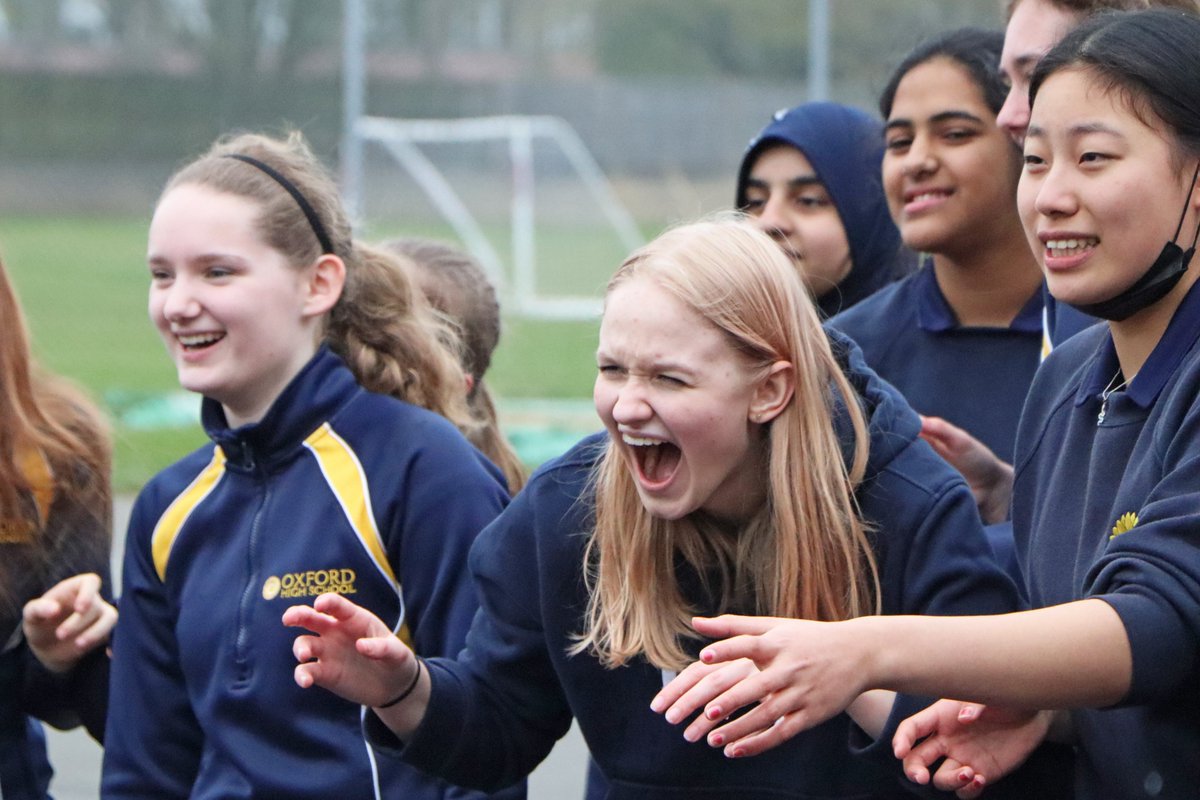 OxfordHighSch's tweet photo. Shockingly, today's 'Sponge the Teacher' event proved immensely popular with our student body! Who would have guessed? Well done to Form 11X for organising an event which provided endless hilarity, as well as raising money for @aktcharity! https://t.co/Cxe0DrY37b