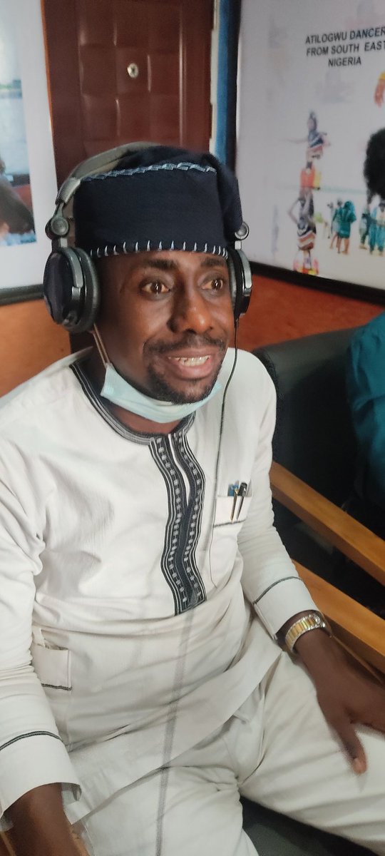 for_upline's tweet photo. Discussion Update on CVR Drive and Voters' Education supported by @EiENigeria @ Breez 91.9 FM, Akure Ondo State.
@SituationRoomNg
@PLACNG @cleenfoundation
#MobilizingPeople
#GoOutAndRegister https://t.co/6RCbVBnToQ