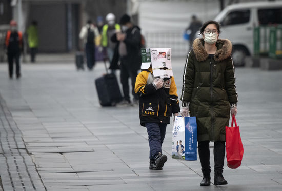 formichenews's tweet photo. 🦠🕵️La #Cina è in ginocchio per #Omicron. Ma non molla sulla sorveglianza.

L'articolo di @rssmiranda ⬇️

🔗 https://t.co/OpGWy0ssob https://t.co/bQCdTbAtJU