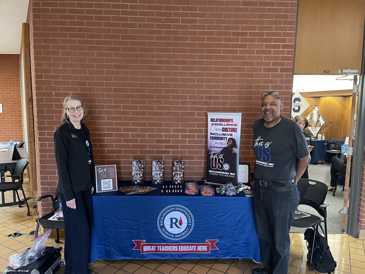 leapfrog17's tweet photo. We are recruiting the best and brightest educators from the great state of Oklahoma at OU! Go Sooners….. https://t.co/sIcK00xGbX