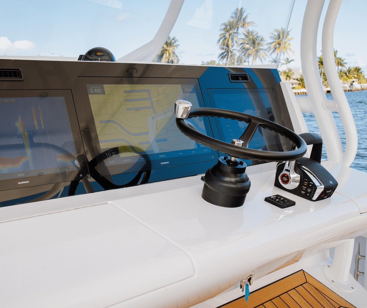 JupiterMarine's tweet photo. Jupiter 40 Details.
#JupiterMarine #JupiterBoats #Jupiter40 https://t.co/IrMYdfNP2r