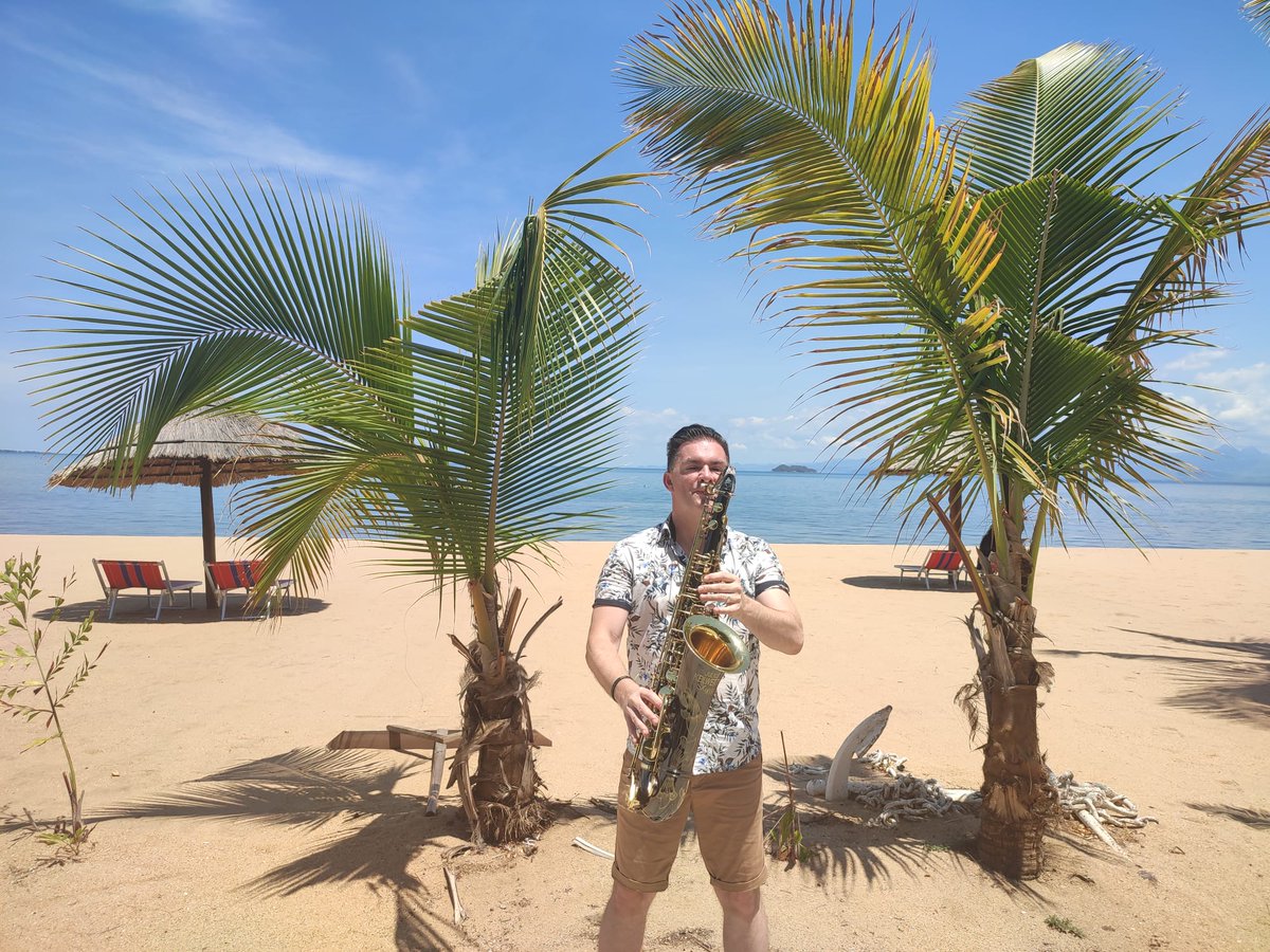 jaimegibson's tweet photo. Upcoming South East England performances:
Saturday 26th March - Ramsgate Promenade Market 8pm
Sunday 27th March - The Pub Ramsgate 4pm
Thursday 31st March - East Kent Arms Ramsgate 8pm 
The beaches look a little like this but with more seagulls! https://t.co/LYX6OPCUkc