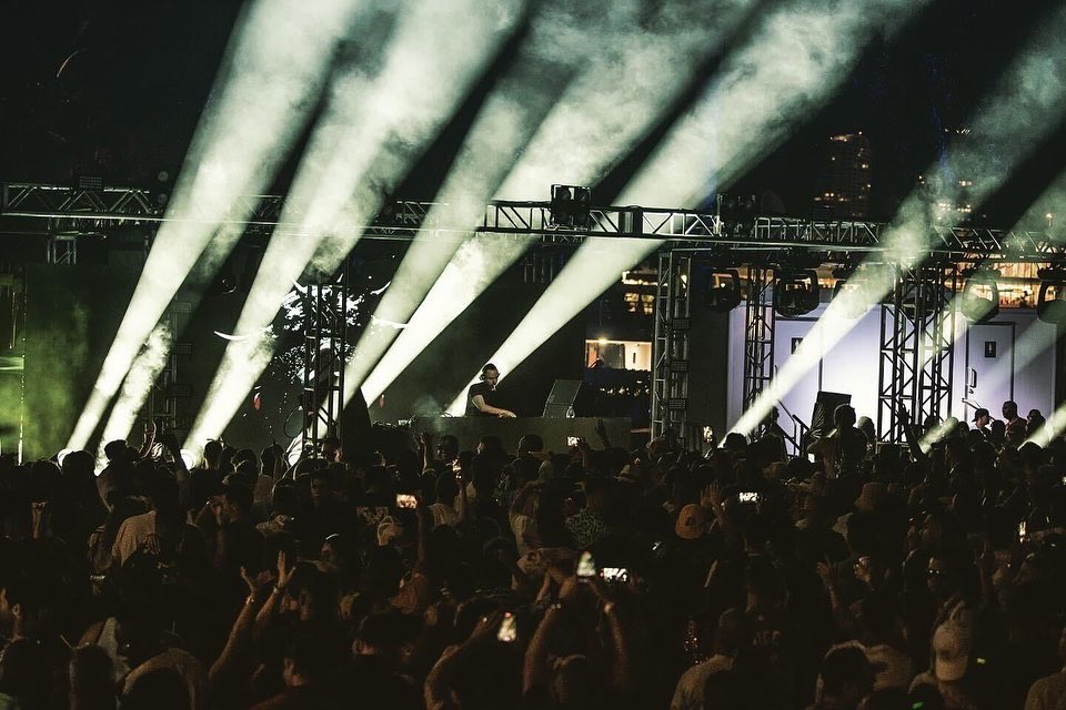 TAG_Live tweet media