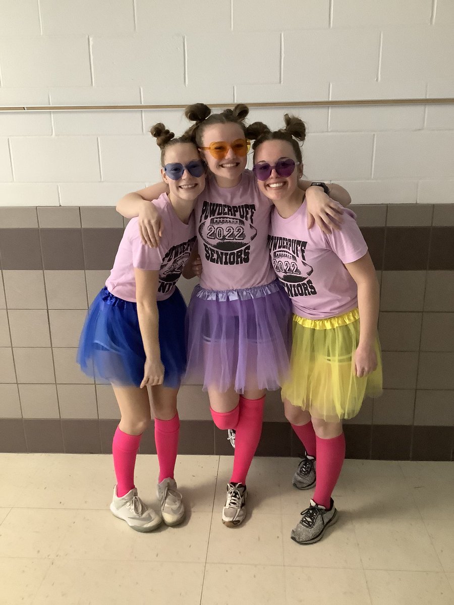 SCSball's tweet photo. Pictures from our twins/triplets competition 
With the winners being our twin farmers! https://t.co/tUmXMaqKah