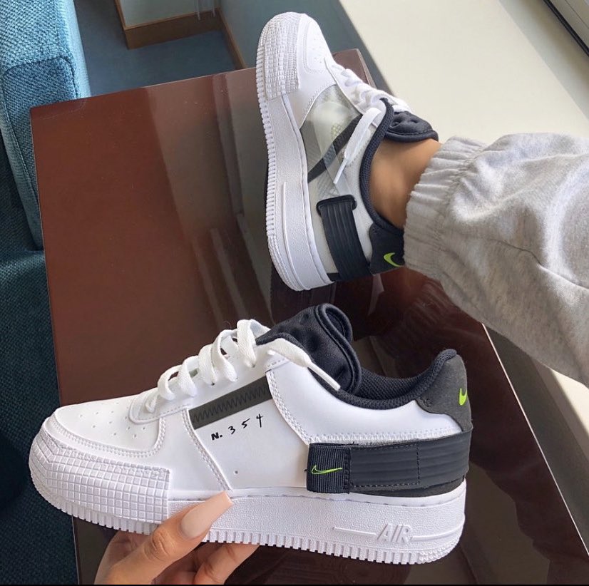 adamdecentral's tweet photo. Air Force 1 Type https://t.co/0dSRvayXbv