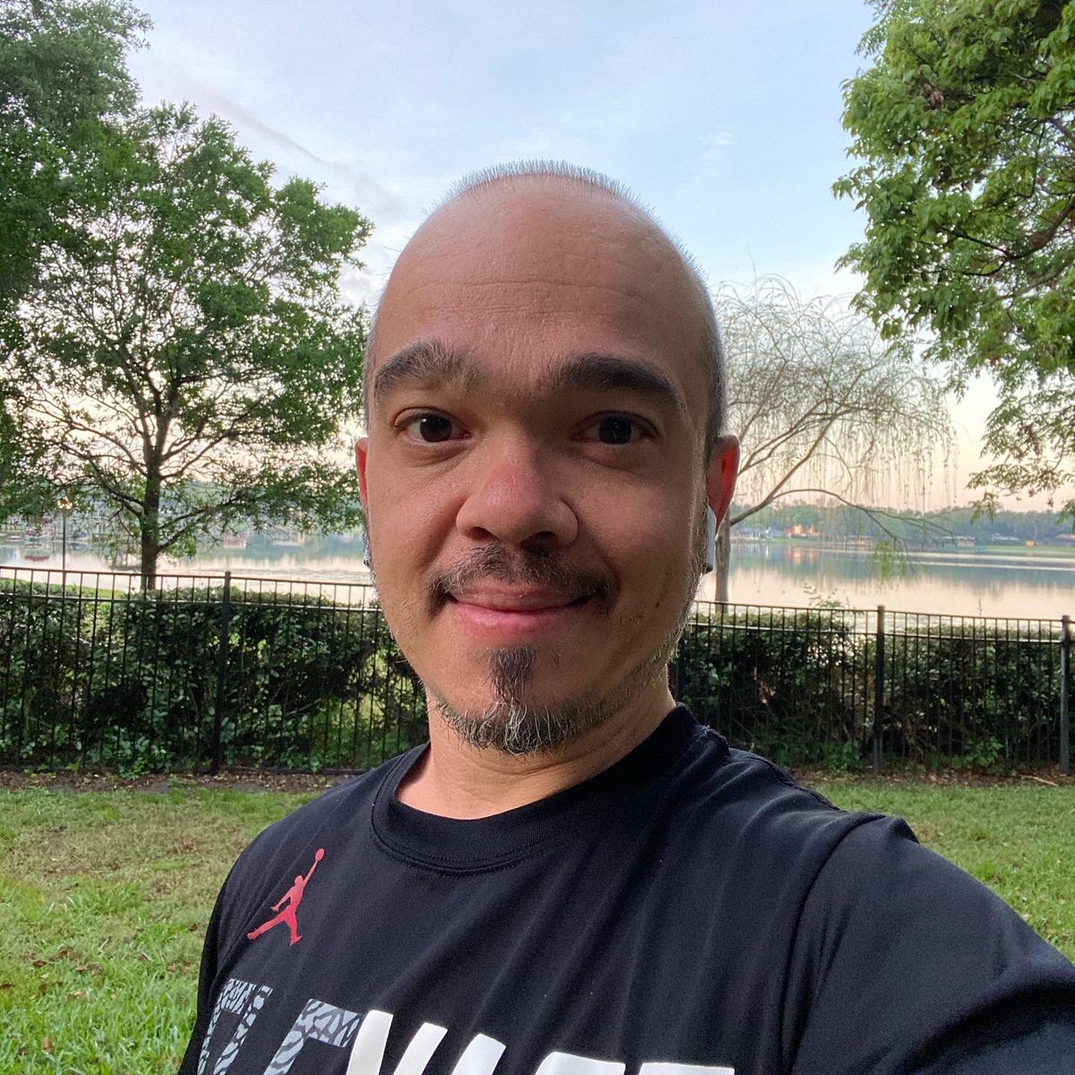 Eric_Harding's tweet photo. 800 Days Sober 
800 Days holding myself accountable
800+ affirmations that although there will still be good days and bad, I will continue to strive to never go back to the “old” days 

#KeepGoing #MissionPossible #YourLifeCounts https://t.co/8MRmxLI6dD