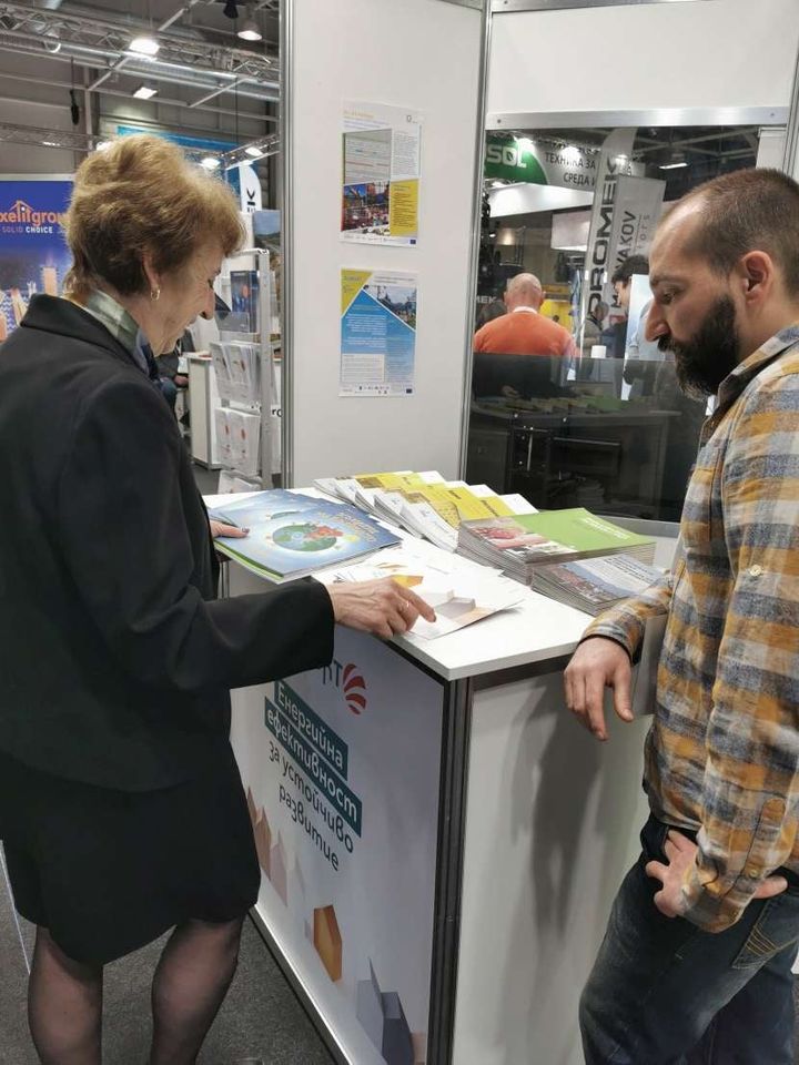 nZEBRoadshow's tweet photo. We've started, with our wonder dog #nZEBO leading the line! A lot to come till Friday: а training course  with product manufacturers, a #circularity roundtable, and the official opening of the BG🇧🇬section of @RenovateEurope
@nzebready @InstructProject @BusGoCircular @Busleague1 https://t.co/5tYYU4fIxY