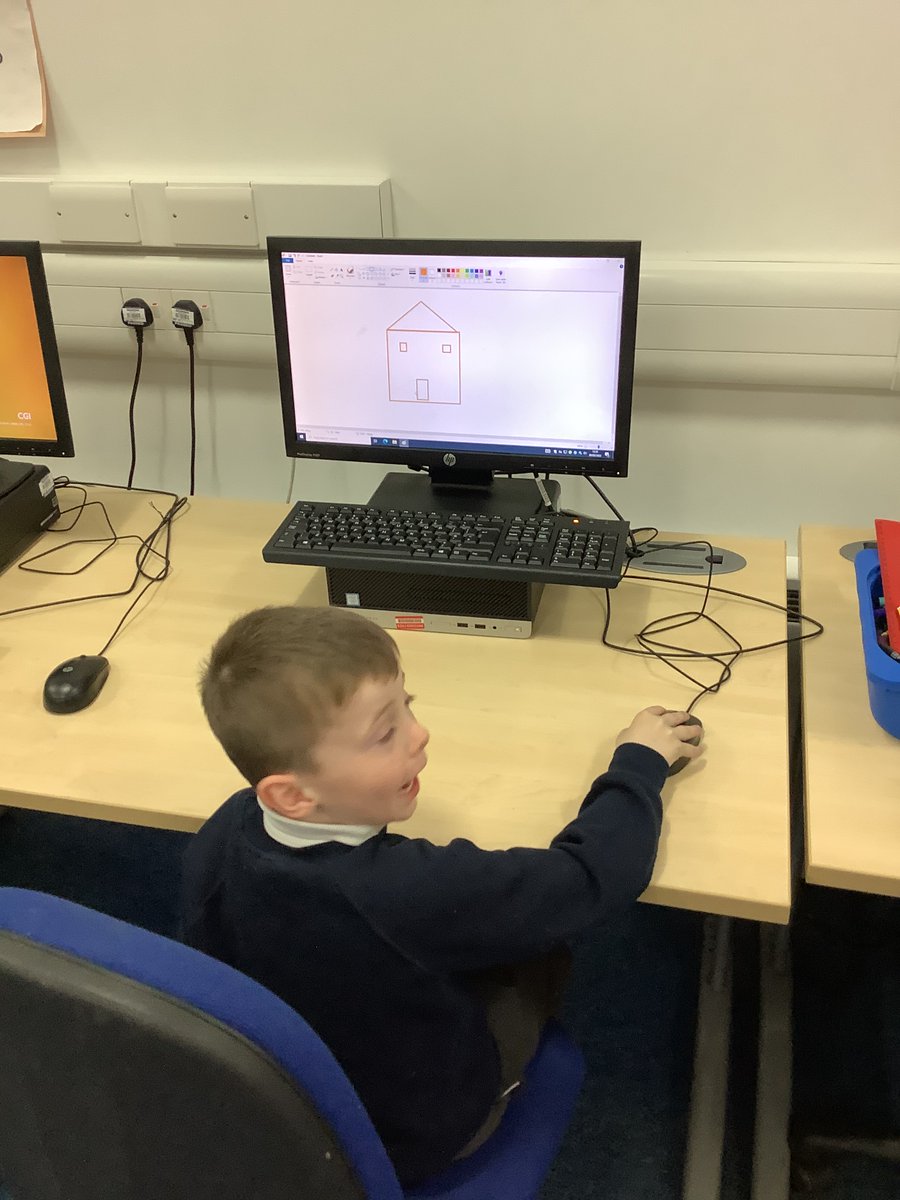 MissHallidayCVP's tweet photo. Ask us about our afternoon in the computer room. 💻 @CanalViewPSEdin https://t.co/KaYeEvG1LP