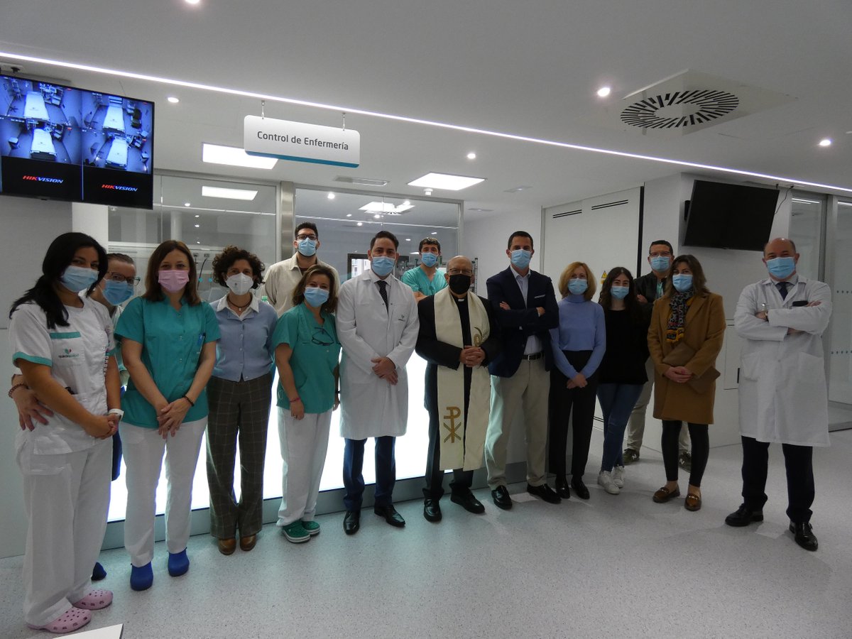ElenaMoralesLa's tweet photo. Un día muy feliz. Se pone en marcha la nueva #UCI del Hospital @quironsalud #Toledo. https://t.co/n9nkrJmLwU
