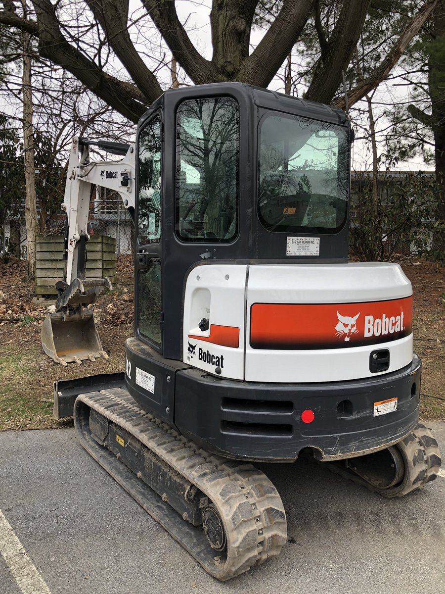 RWCochran343's tweet photo. Drove into #work this morning and this was in my #ParkingSpot! Could only mean one thing, someone wants to have fun with this #Excavator! #YouthDirectorLife #Playground #Construction https://t.co/lhqPF6BsQE