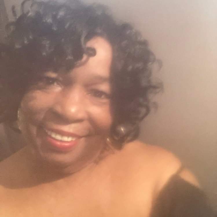e10jlb1's tweet photo. @victoriarowell hello my name is Joyce of Florida. I would love to share my amazing, inspirational, and true story with you. A recipient of a kidney transplant, from a message placed in a bottle. I hope to get my story out there to inspire others. Never give up, keep the faith. https://t.co/jhrEvQ9Zoc