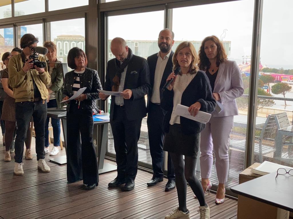 Carsat_sudest's tweet photo. 48H ICI : #Hackathon managérial de la branche retraite à Marseille, jour 2 ! Présentation des #pitchs par les équipes autour de problématiques liés au #management : motivation, travail hybride, posture du manager, performance… et remise des prix ! https://t.co/oHDfOLIob7